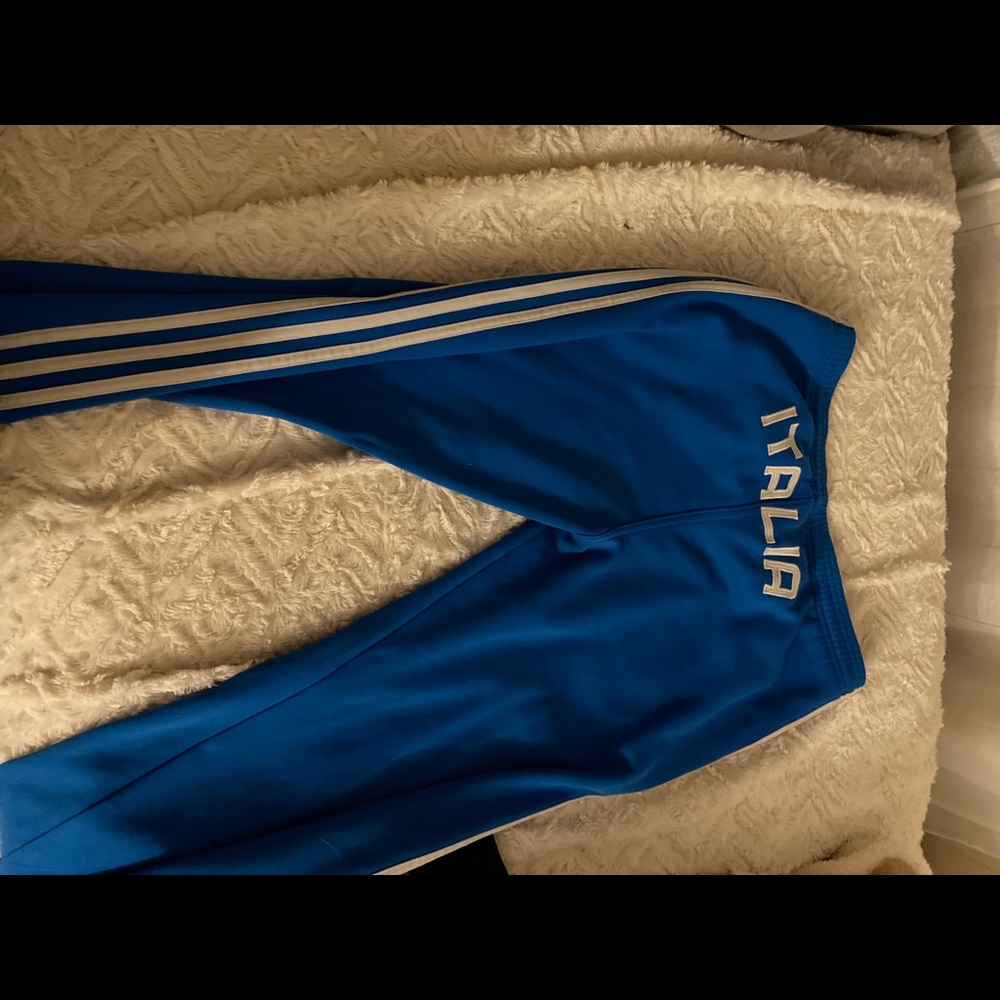 Adidas track pants Italia